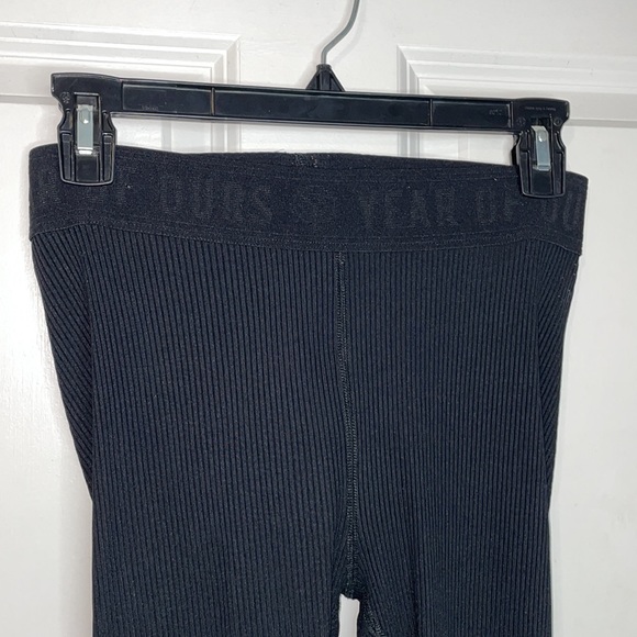 Carbon38 Year of Ours Black Ribbed Leggings Med - Picture 3 of 10